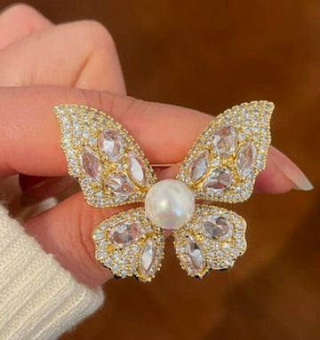 XSB084 - Golden Butterfly Saree Brooch